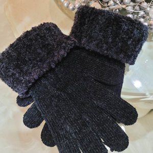 Black Winter Gloves